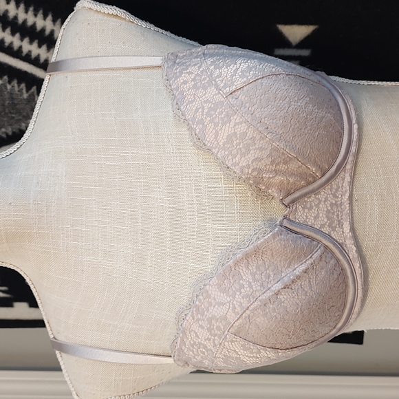 🥰 EUC Victoria's Secret Dream Angels Lined Demi Underwire Bra, Lilac, 34D - Picture 3 of 12